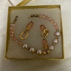 Bracelet and earrings